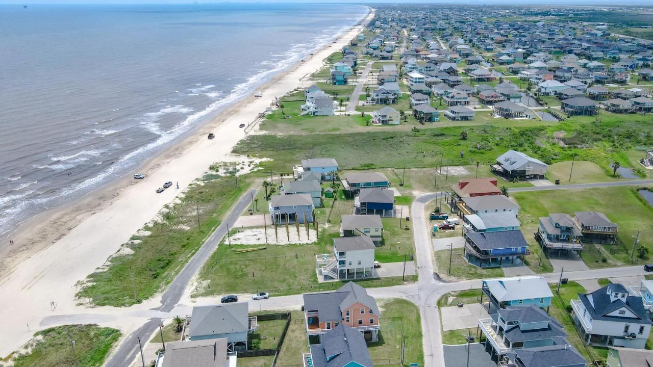 Spring Break Specials! Front Row Views - Tiki Bar - Playground Bolivar Peninsula Exterior foto